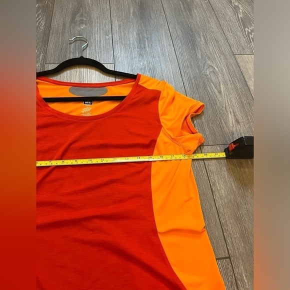 WOMEN'S REI VENTURI CAP SLEEVE TOP SHIRT Size Large UPF 50+ - Picture 7 of 8